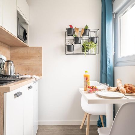 Suite Le Studio Litchi Baigne De Lumieres & Proche Des Plages Saint-Nazaire  Extérieur photo
